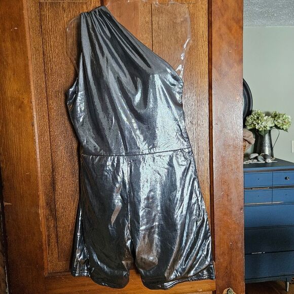 SHESEEWORLD Bodycon Romper Shiny Silver Metallic One Shoulder Womens XL NWT - Picture 2 of 6